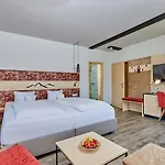 沼泽酒店 3* 纽舒瑙