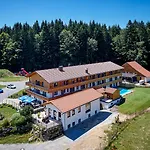 沼泽酒店 3* 纽舒瑙